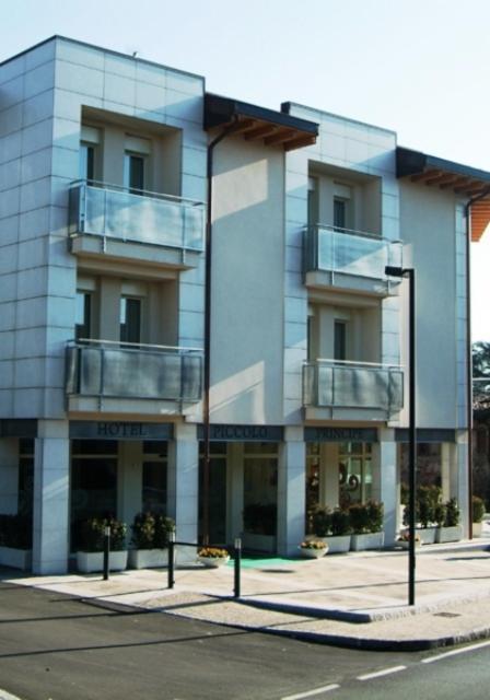 Hotel Piccolo Principe Villongo SantʼAlessandro Exteriör bild